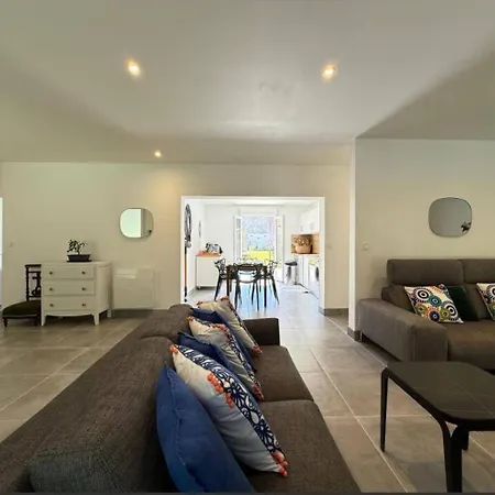 Maison Moderne Proche Ocean