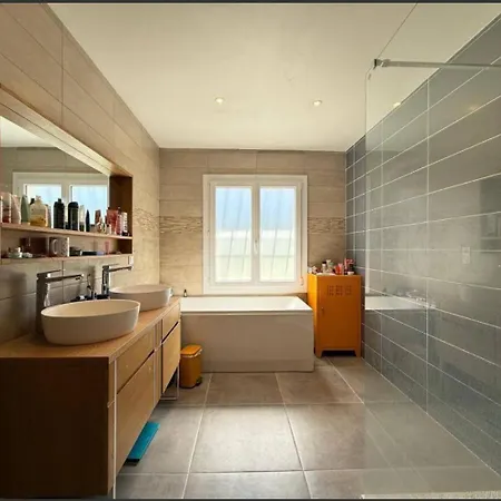Maison Moderne Proche Ocean